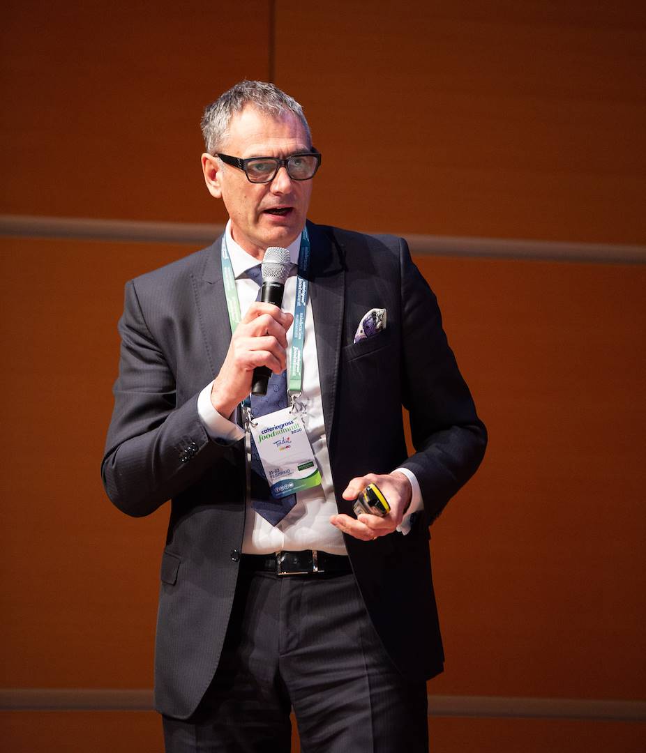 Di cibo si parla seriamente, forse è il momento giusto